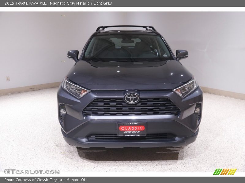 Magnetic Gray Metallic / Light Gray 2019 Toyota RAV4 XLE