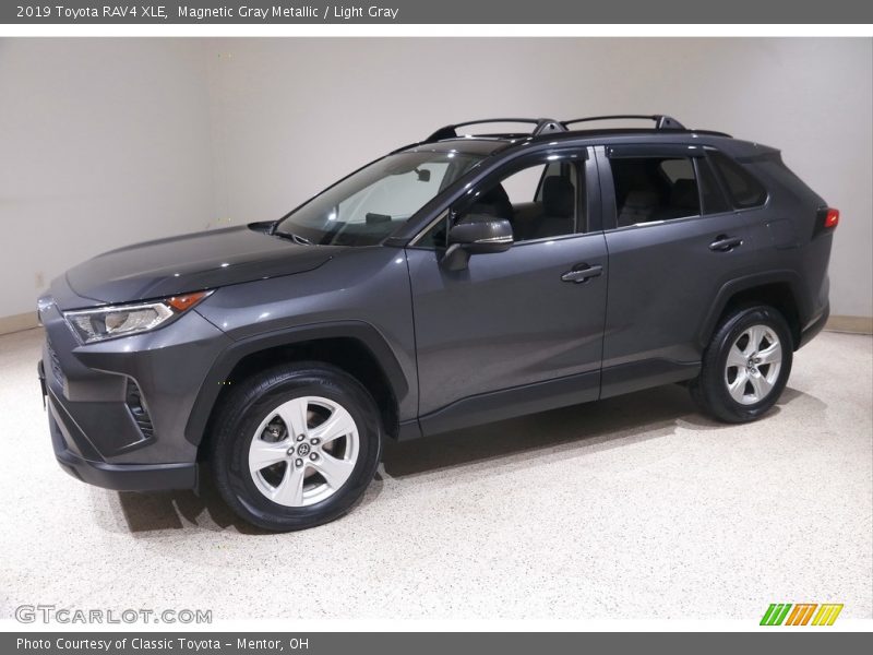 Magnetic Gray Metallic / Light Gray 2019 Toyota RAV4 XLE