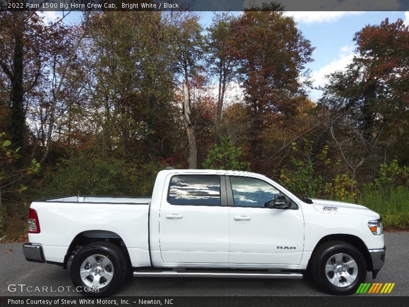 Bright White / Black 2022 Ram 1500 Big Horn Crew Cab
