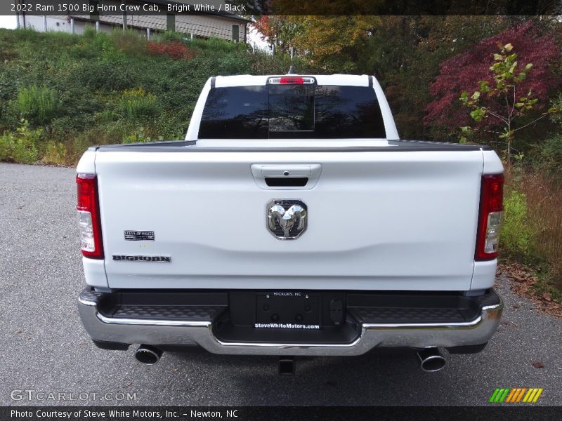 Bright White / Black 2022 Ram 1500 Big Horn Crew Cab