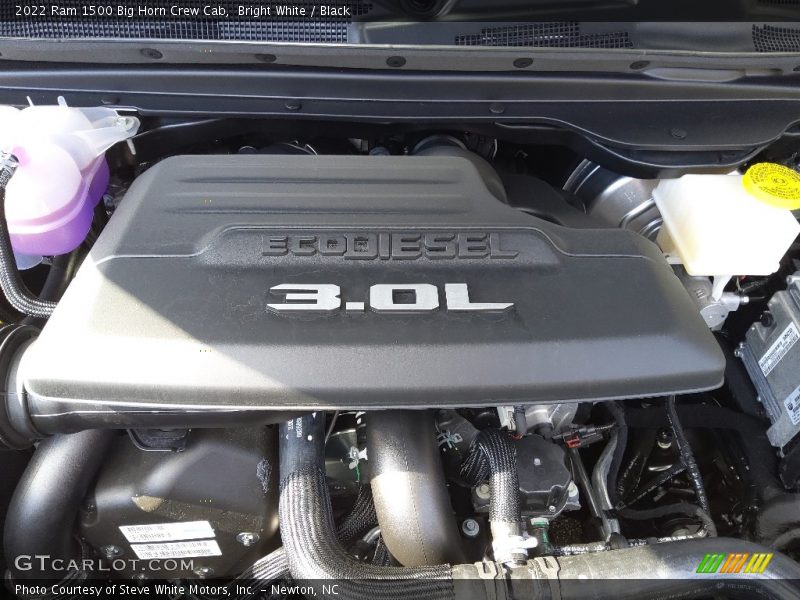 Bright White / Black 2022 Ram 1500 Big Horn Crew Cab