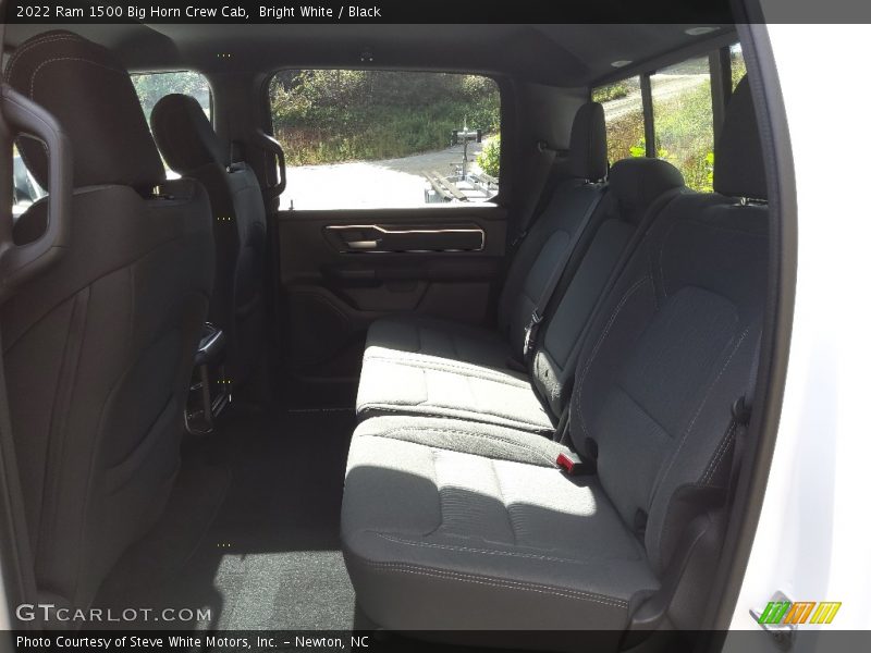 Bright White / Black 2022 Ram 1500 Big Horn Crew Cab