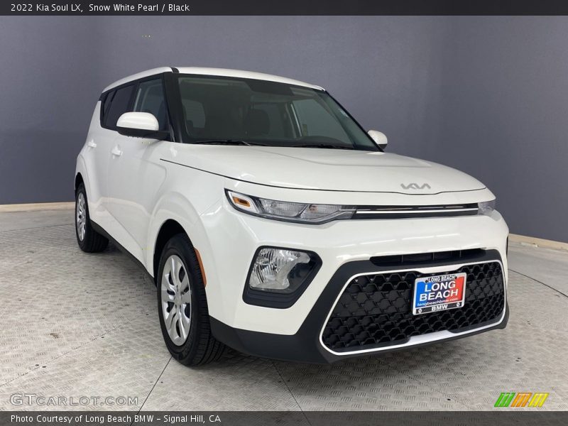 Snow White Pearl / Black 2022 Kia Soul LX