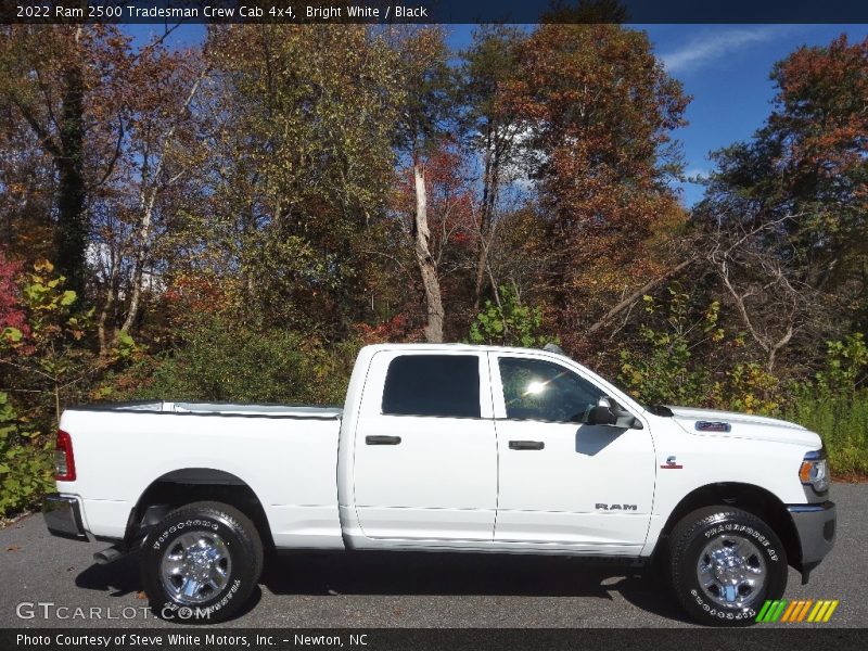Bright White / Black 2022 Ram 2500 Tradesman Crew Cab 4x4