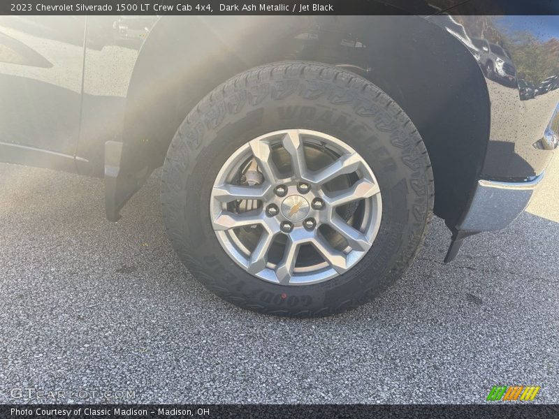 Dark Ash Metallic / Jet Black 2023 Chevrolet Silverado 1500 LT Crew Cab 4x4