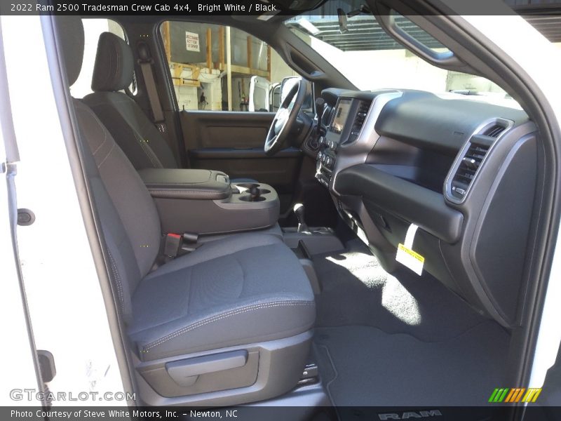 Bright White / Black 2022 Ram 2500 Tradesman Crew Cab 4x4