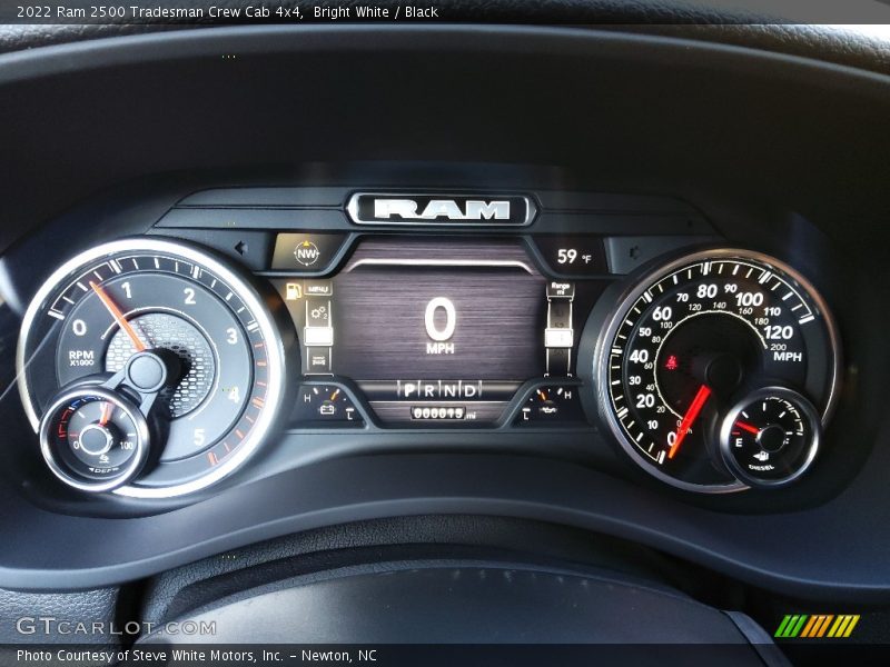 Bright White / Black 2022 Ram 2500 Tradesman Crew Cab 4x4