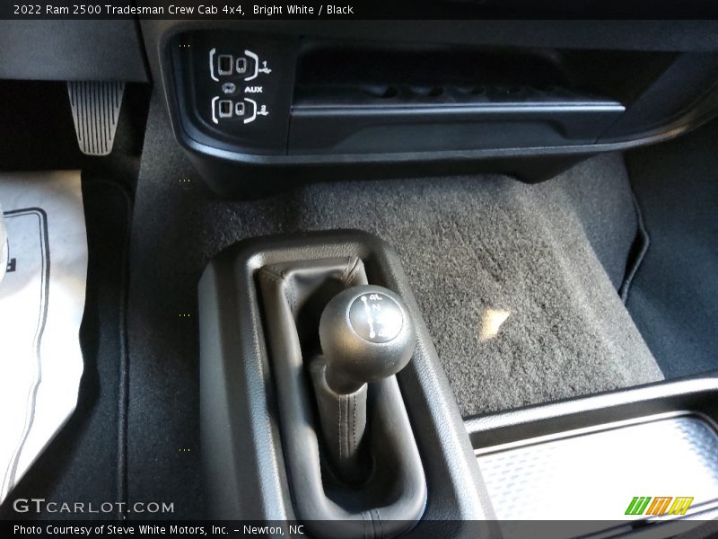 Bright White / Black 2022 Ram 2500 Tradesman Crew Cab 4x4