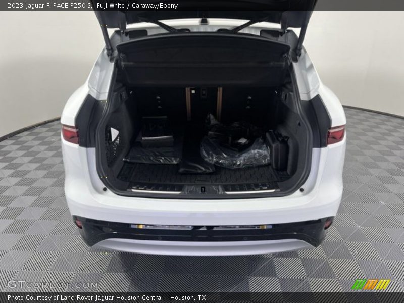 Fuji White / Caraway/Ebony 2023 Jaguar F-PACE P250 S