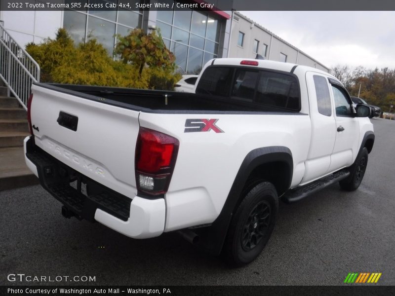 Super White / Cement Gray 2022 Toyota Tacoma SR5 Access Cab 4x4