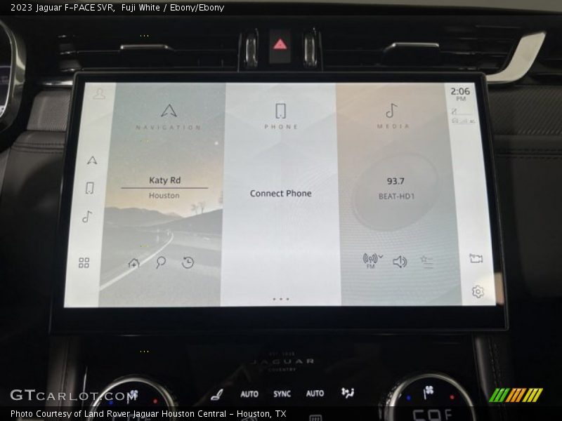 Fuji White / Ebony/Ebony 2023 Jaguar F-PACE SVR
