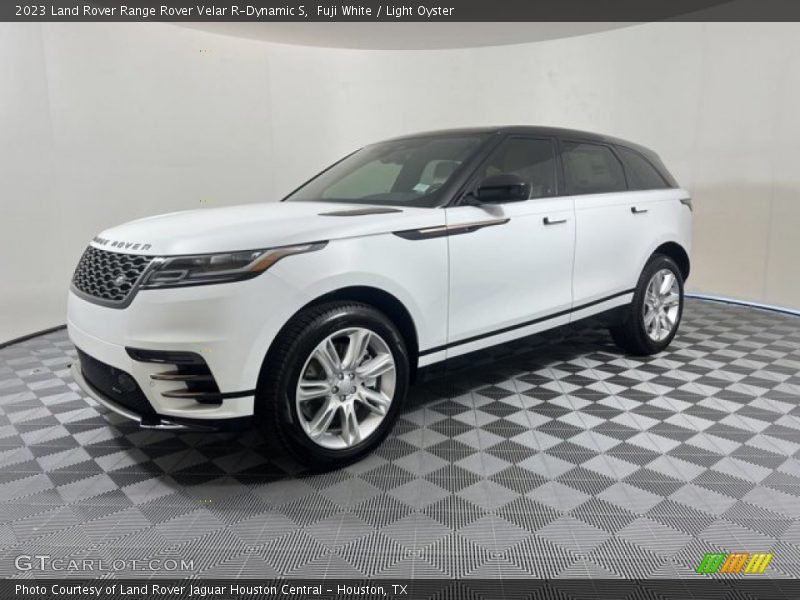 Fuji White / Light Oyster 2023 Land Rover Range Rover Velar R-Dynamic S