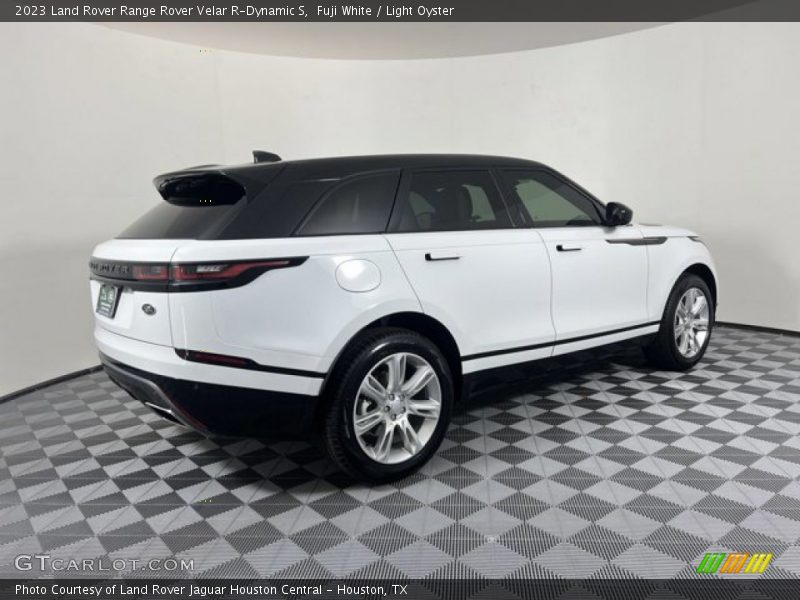 Fuji White / Light Oyster 2023 Land Rover Range Rover Velar R-Dynamic S