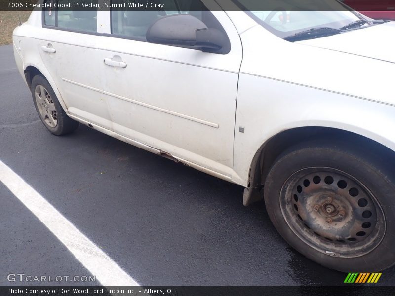 Summit White / Gray 2006 Chevrolet Cobalt LS Sedan