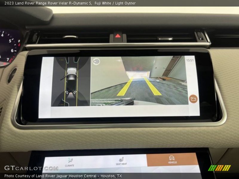 Fuji White / Light Oyster 2023 Land Rover Range Rover Velar R-Dynamic S