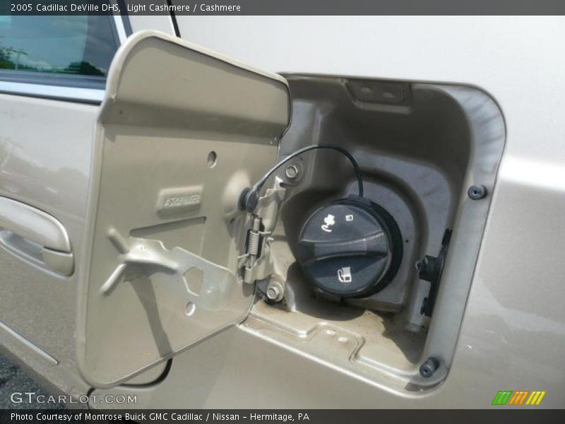 Light Cashmere / Cashmere 2005 Cadillac DeVille DHS