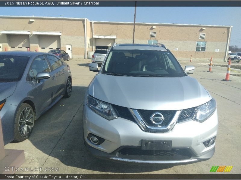 Brilliant Silver / Charcoal 2016 Nissan Rogue SL AWD