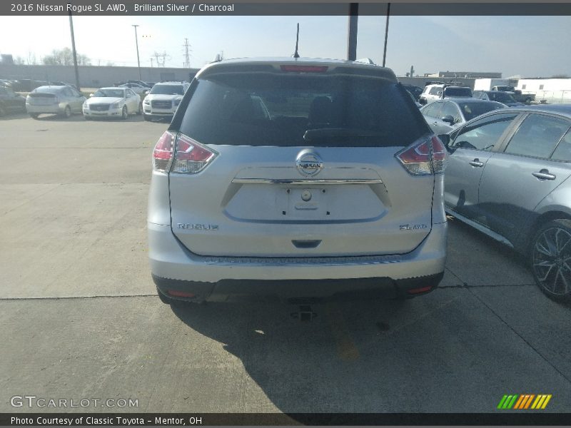 Brilliant Silver / Charcoal 2016 Nissan Rogue SL AWD
