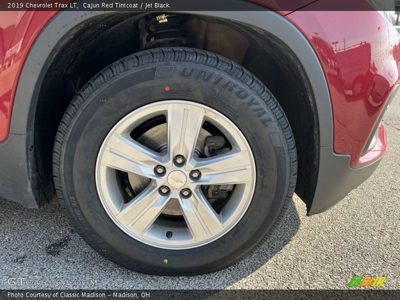 Cajun Red Tintcoat / Jet Black 2019 Chevrolet Trax LT
