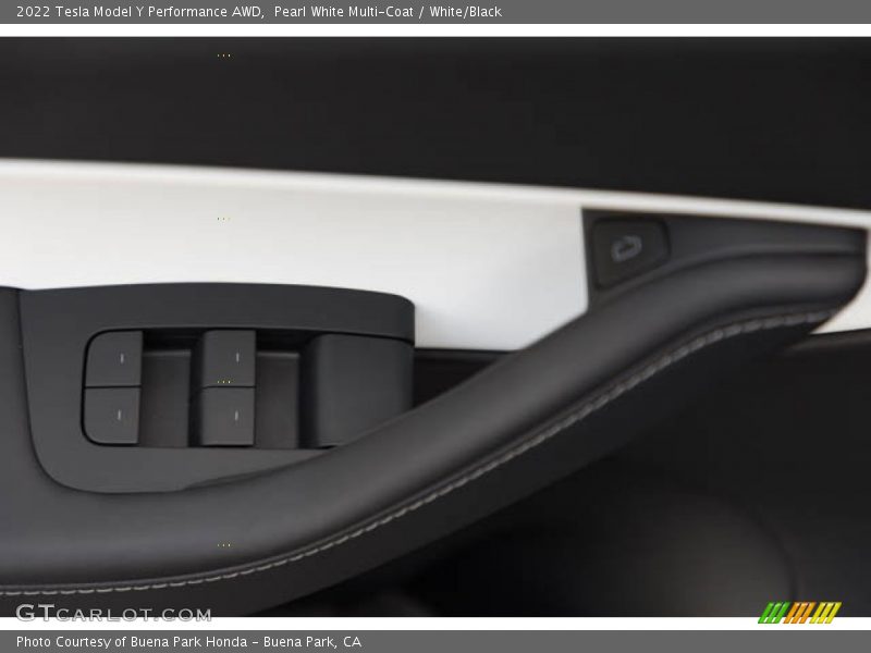 Controls of 2022 Model Y Performance AWD