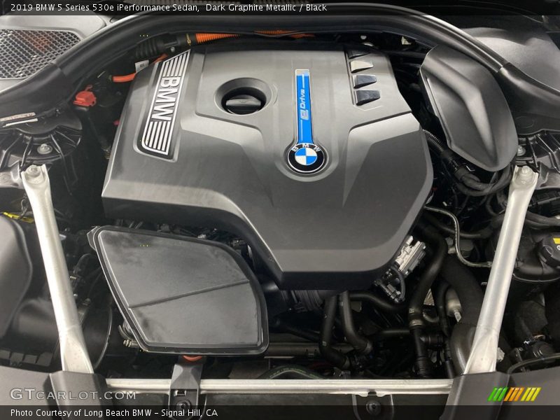 Dark Graphite Metallic / Black 2019 BMW 5 Series 530e iPerformance Sedan