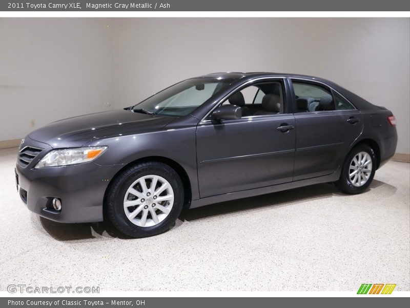 Magnetic Gray Metallic / Ash 2011 Toyota Camry XLE