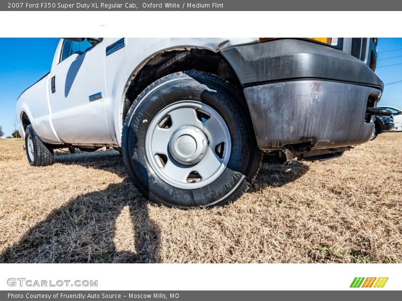 Oxford White / Medium Flint 2007 Ford F350 Super Duty XL Regular Cab