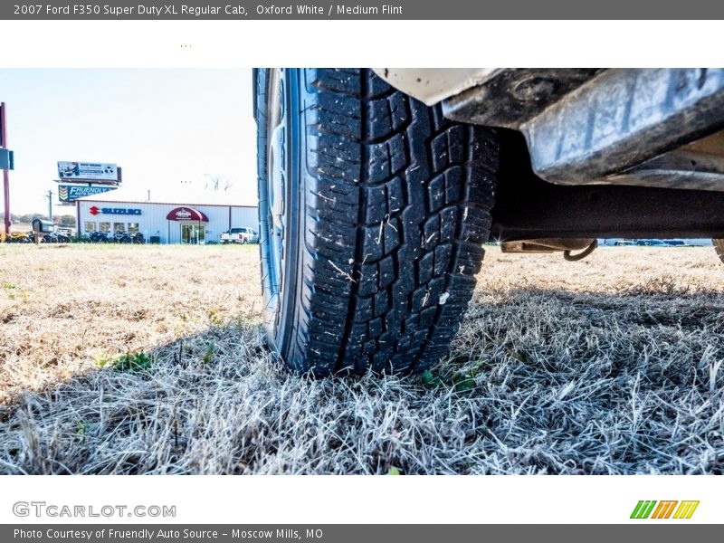 Oxford White / Medium Flint 2007 Ford F350 Super Duty XL Regular Cab
