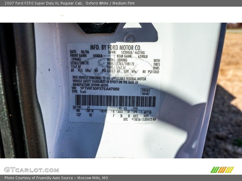 Oxford White / Medium Flint 2007 Ford F350 Super Duty XL Regular Cab