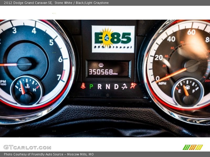 Stone White / Black/Light Graystone 2012 Dodge Grand Caravan SE