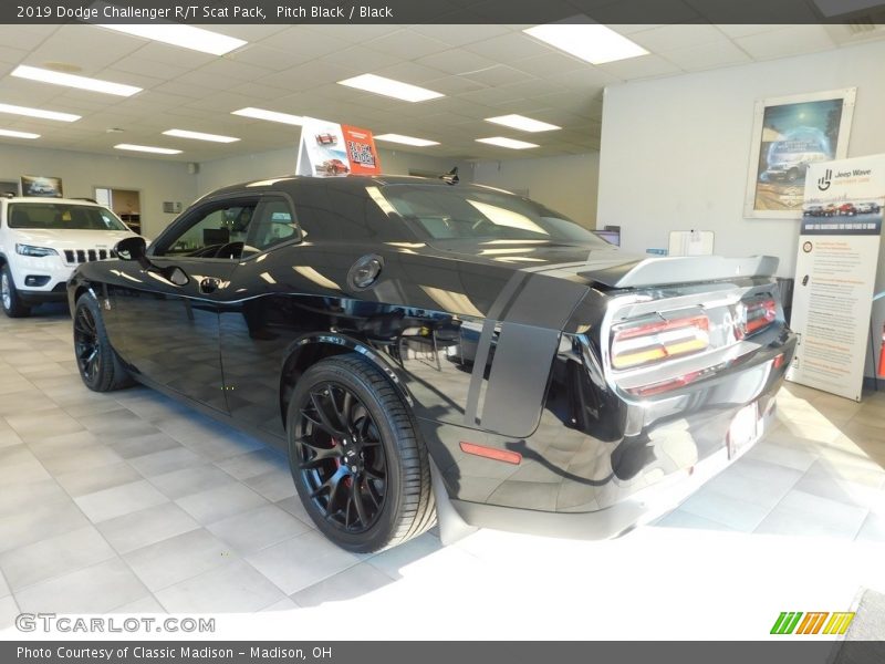 Pitch Black / Black 2019 Dodge Challenger R/T Scat Pack