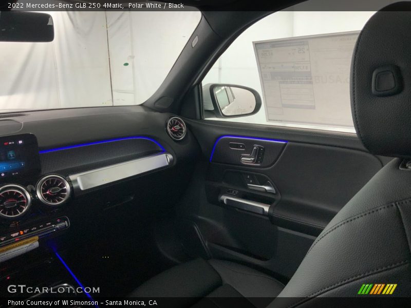 Polar White / Black 2022 Mercedes-Benz GLB 250 4Matic
