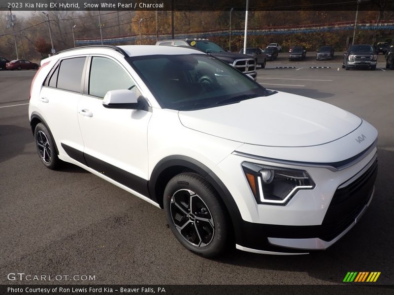 Snow White Pearl / Charcoal 2023 Kia Niro EX Hybrid