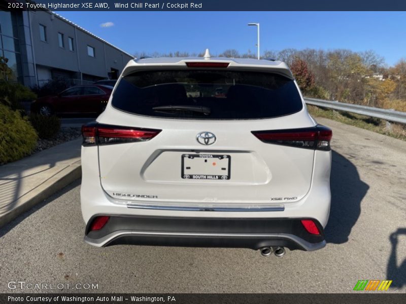 Wind Chill Pearl / Cockpit Red 2022 Toyota Highlander XSE AWD