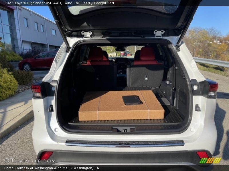Wind Chill Pearl / Cockpit Red 2022 Toyota Highlander XSE AWD