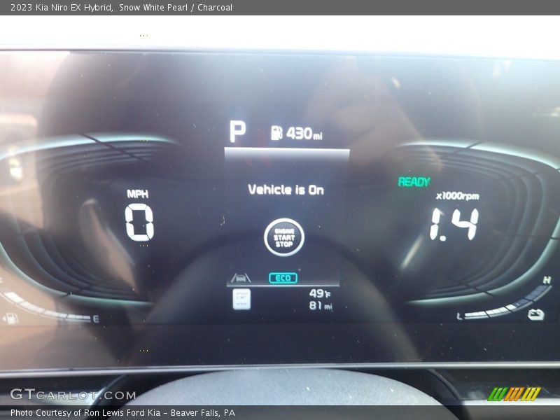 Snow White Pearl / Charcoal 2023 Kia Niro EX Hybrid