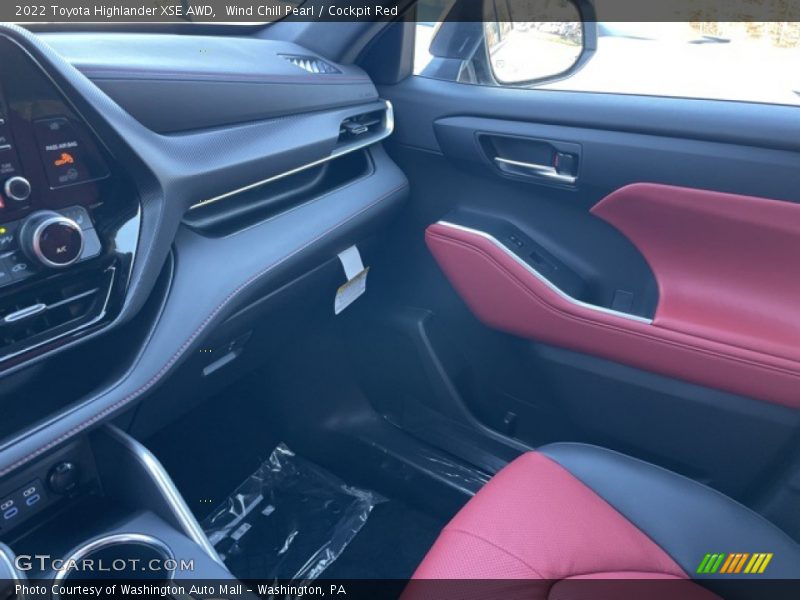 Wind Chill Pearl / Cockpit Red 2022 Toyota Highlander XSE AWD