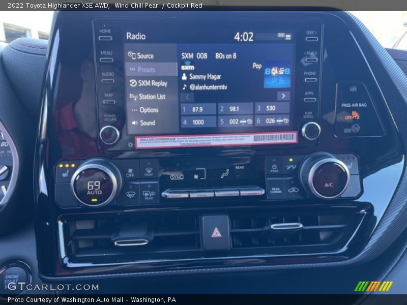 Wind Chill Pearl / Cockpit Red 2022 Toyota Highlander XSE AWD