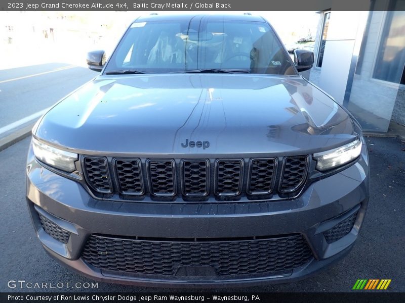Baltic Gray Metallic / Global Black 2023 Jeep Grand Cherokee Altitude 4x4