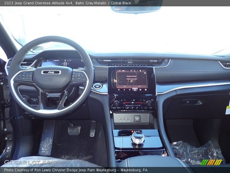 Baltic Gray Metallic / Global Black 2023 Jeep Grand Cherokee Altitude 4x4