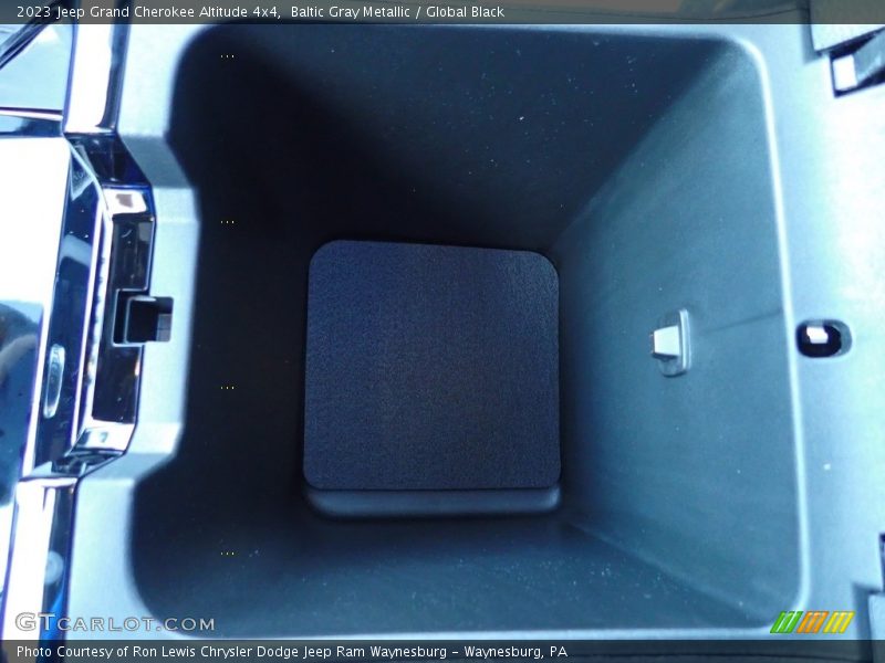 Baltic Gray Metallic / Global Black 2023 Jeep Grand Cherokee Altitude 4x4