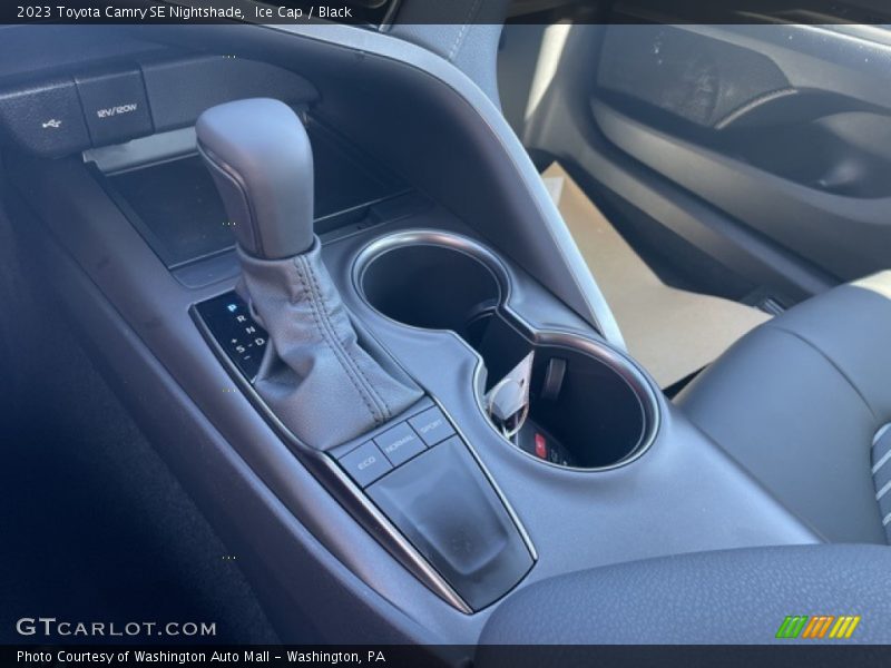 Ice Cap / Black 2023 Toyota Camry SE Nightshade