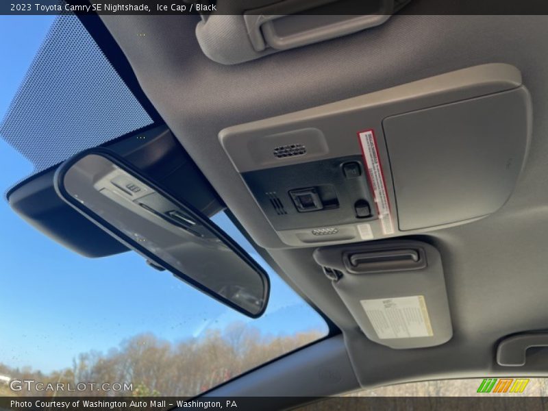Ice Cap / Black 2023 Toyota Camry SE Nightshade