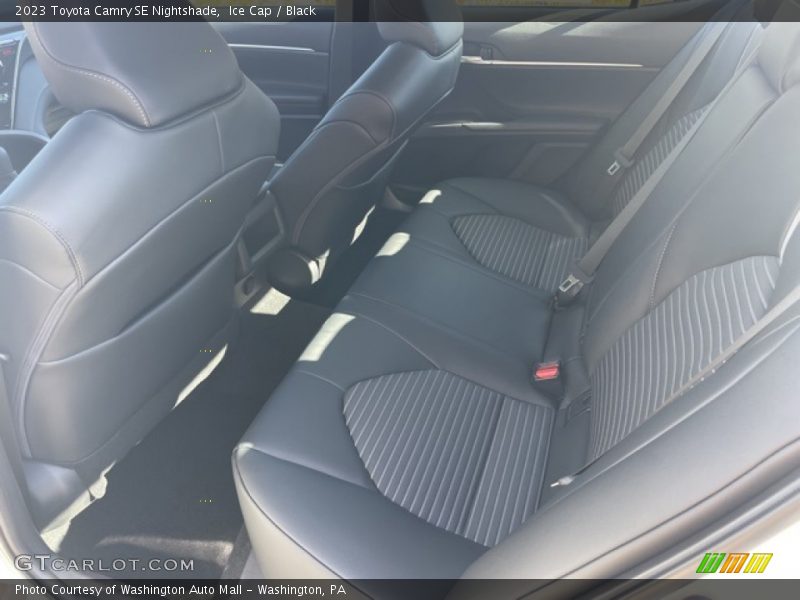 Ice Cap / Black 2023 Toyota Camry SE Nightshade