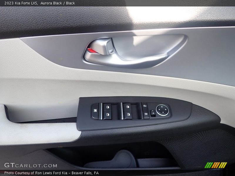 Aurora Black / Black 2023 Kia Forte LXS