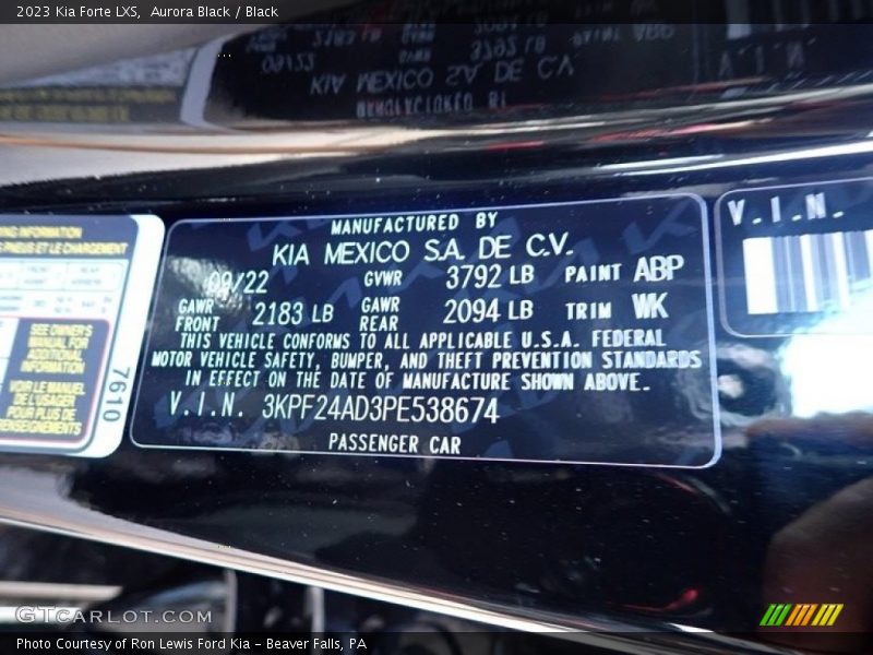 Aurora Black / Black 2023 Kia Forte LXS