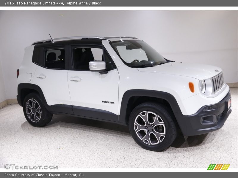 Alpine White / Black 2016 Jeep Renegade Limited 4x4