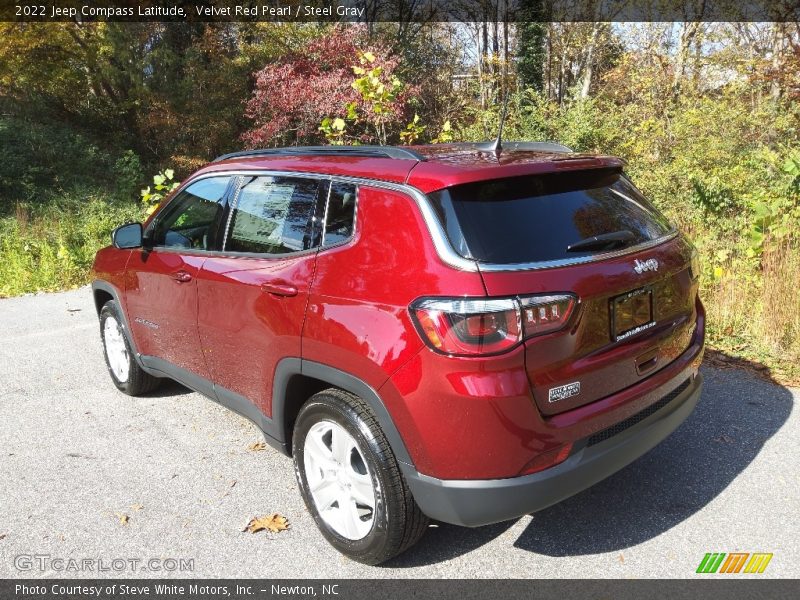 Velvet Red Pearl / Steel Gray 2022 Jeep Compass Latitude