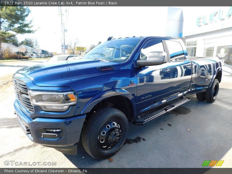 Front 3/4 View of 2022 3500 Laramie Crew Cab 4x4