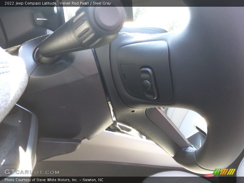 Velvet Red Pearl / Steel Gray 2022 Jeep Compass Latitude